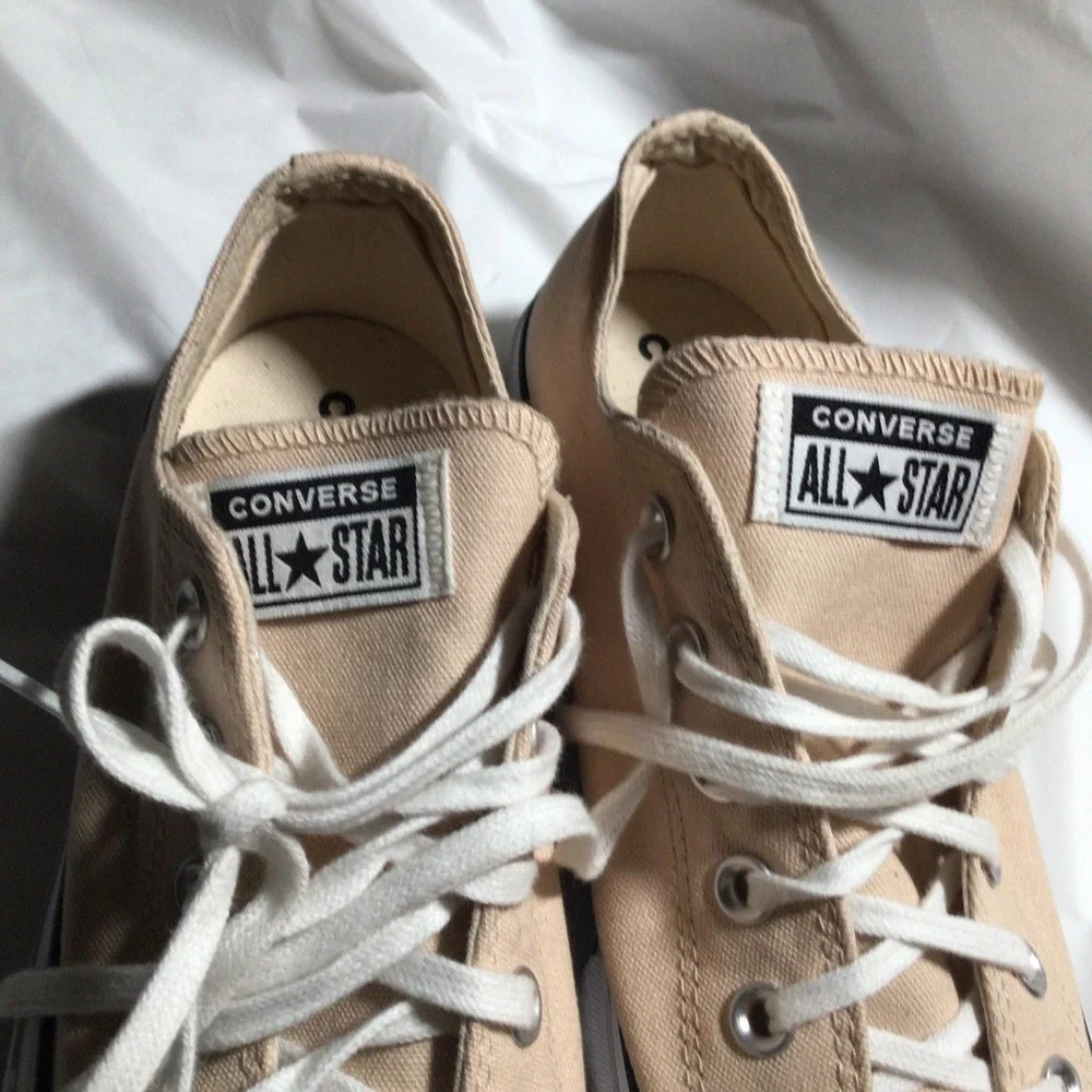 Size 9 Women's Converse All Star Lift Platform Low Coastal Dune Shoes